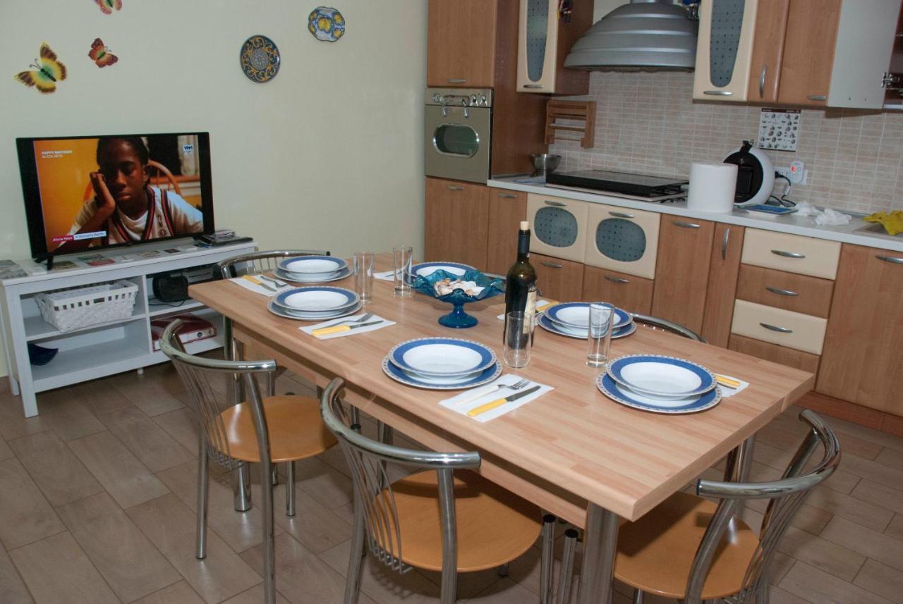 Casa Vacanza Zina Катания Экстерьер фото